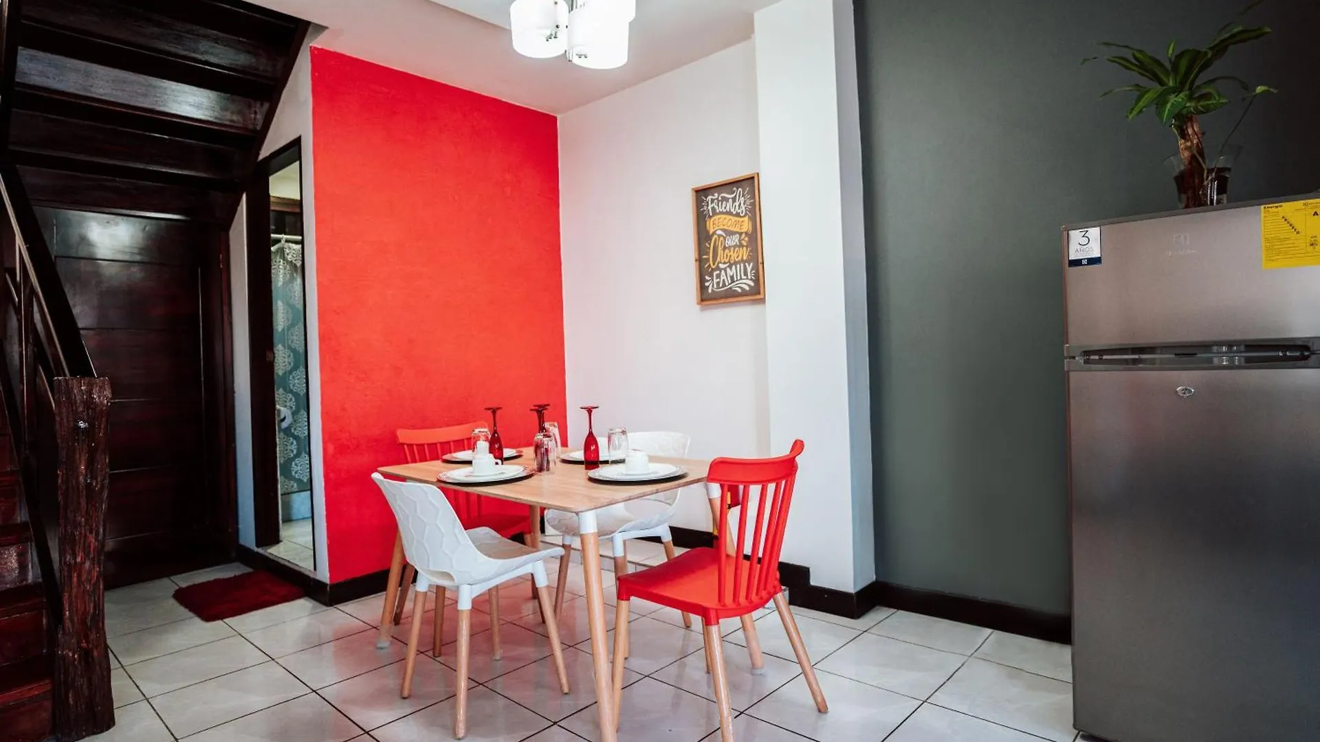 Вилла Casa Vacacional En Galapagos, Santa Cruz Пуэрто-Айора